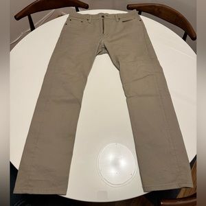 Levi 513, khaki pants. 33x30. Like new